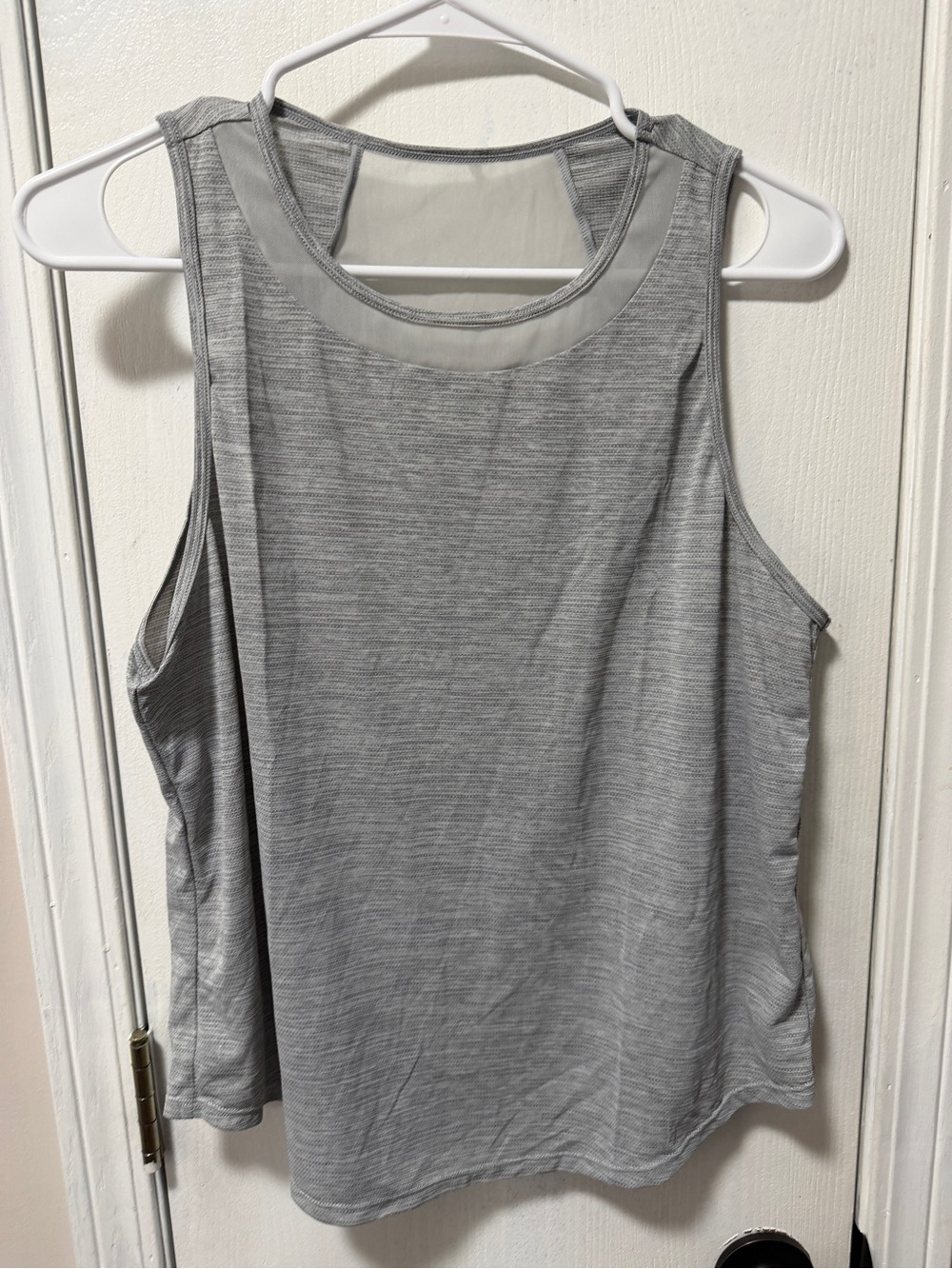 Halara Women's Gray Sleeveless Tank Top - Lightweight Everyday Layer